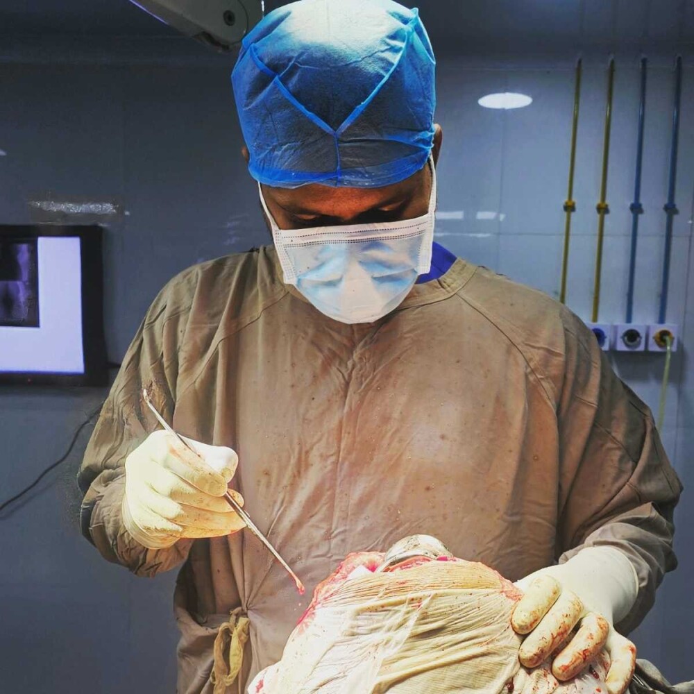 Dr MANOJ JAGARLAMUDI